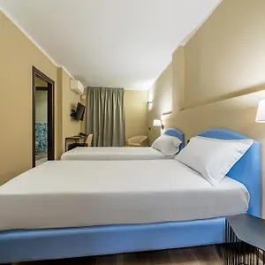 https://motel-hotel-charlie.italymilanhotels.net